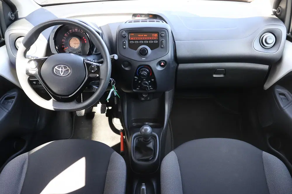 Toyota Aygo 1.0 VVT-i x-fun 1e Eigenaar uit 2019, foto 2