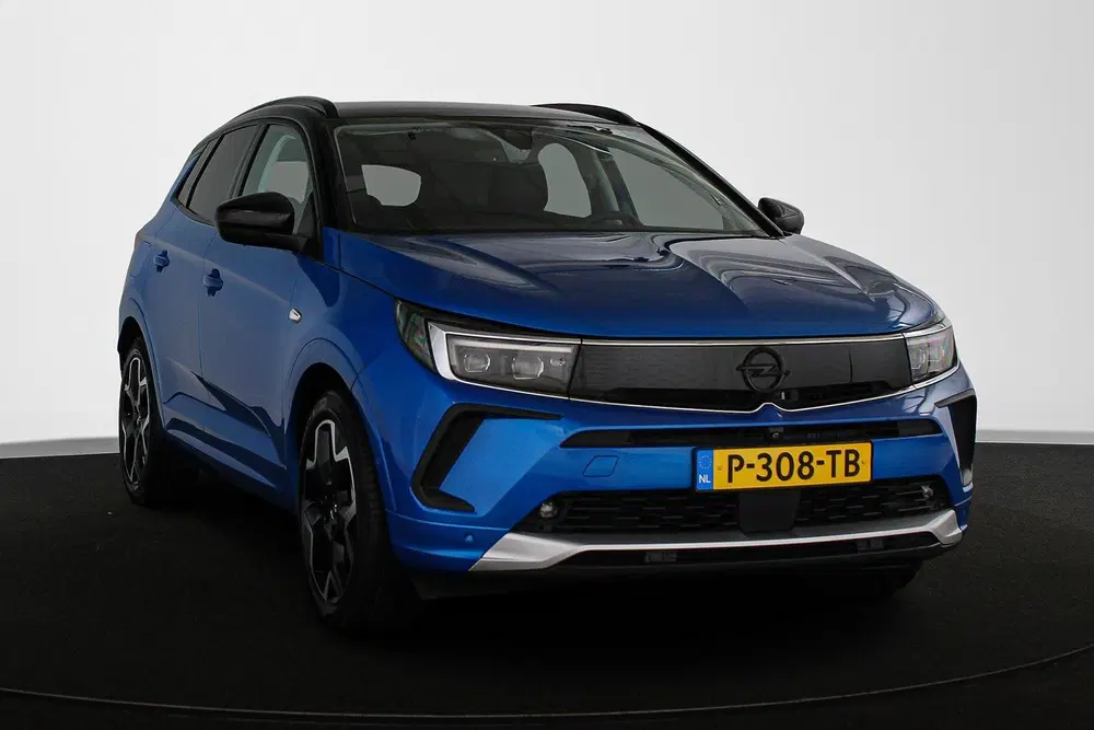 Opel Grandland 1.6 Turbo Plug-In Hybrid Ultimate Trekhaak uit 2022, foto 2