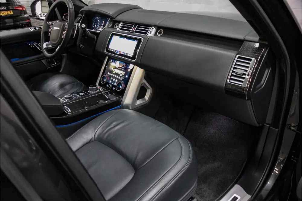 Land Rover Range Rover P400e Autobiography uit 2019, foto 10