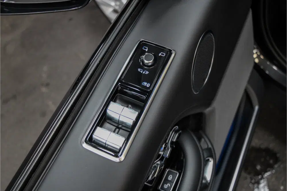 Land Rover Range Rover P400e Autobiography uit 2019, foto 13