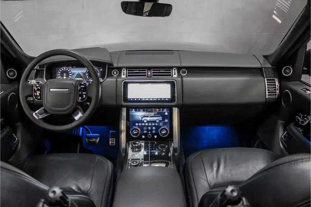 Land Rover Range Rover P400e Autobiography uit 2019, foto 9