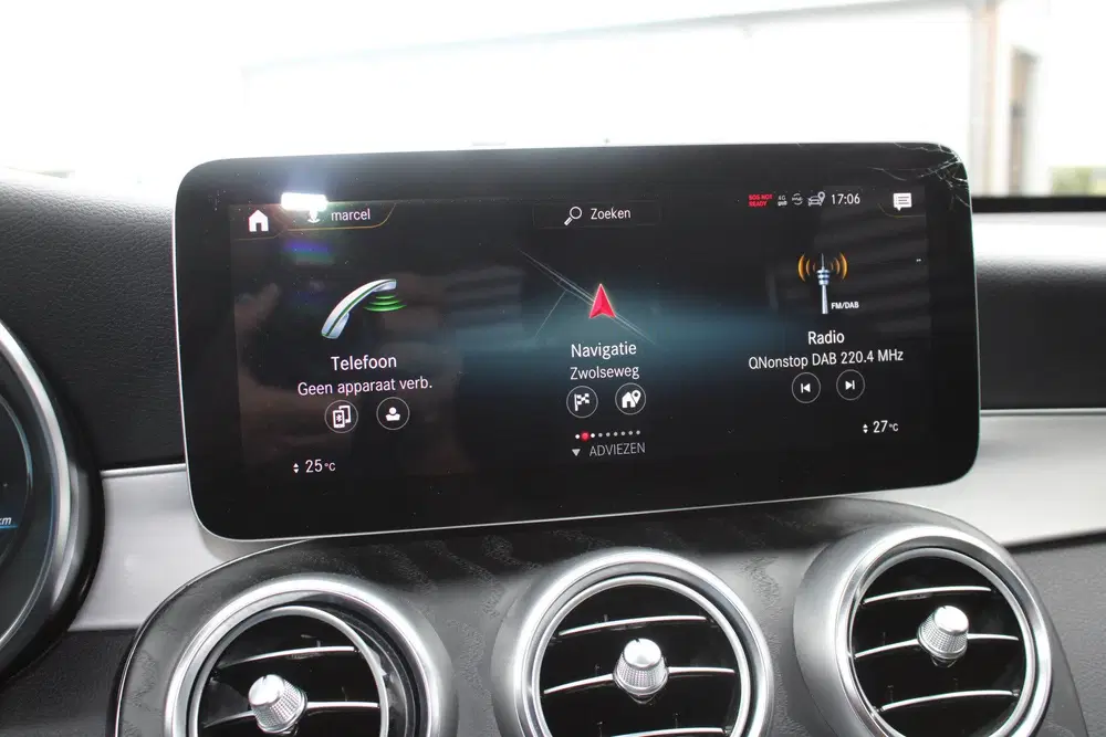 Mercedes-Benz GLC GLC Coupé 300d 4MATIC Premium Plus AMG NIG uit 2020, foto 15