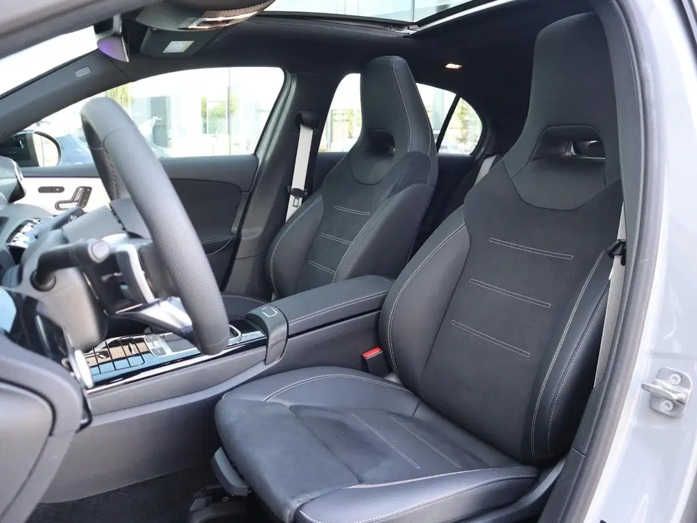 Mercedes-Benz A-Klasse 250 e 140 Year Edition l Keyless l Pa uit 2026, foto 12
