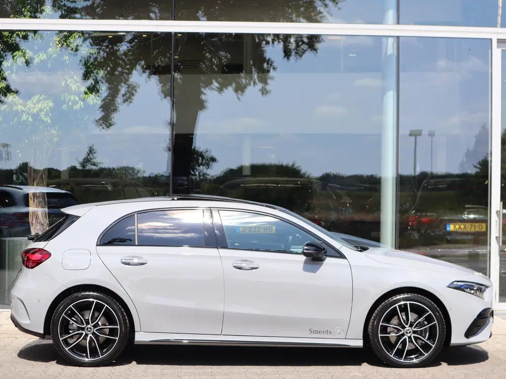 Mercedes-Benz A-Klasse 250 e 140 Year Edition l Keyless l Pa uit 2026, foto 5