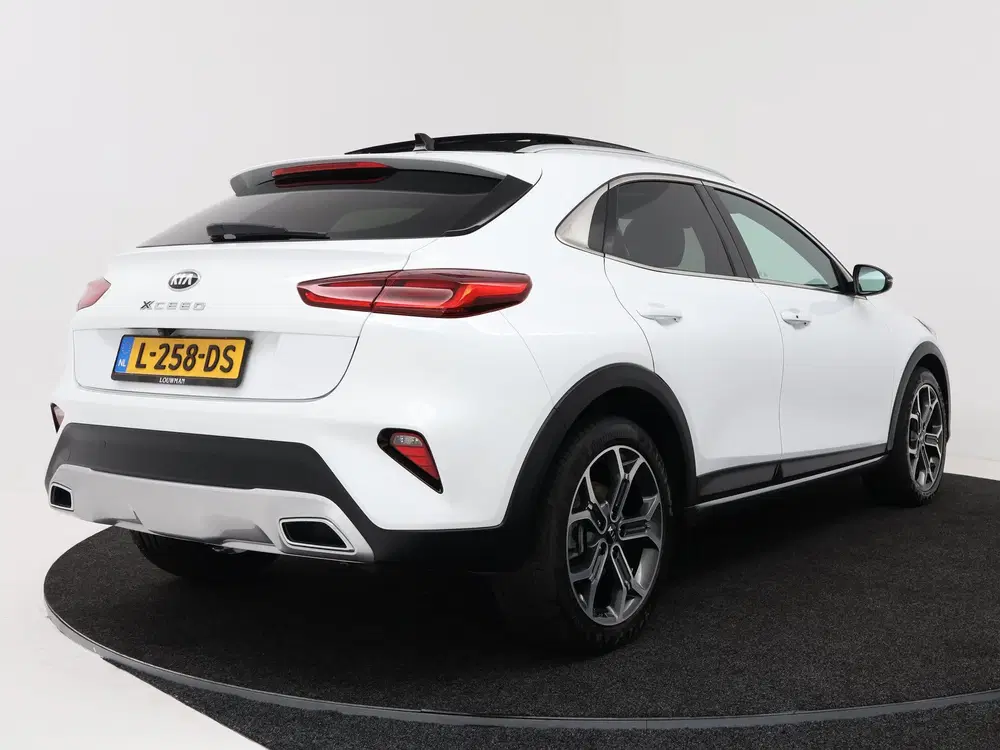 Kia XCeed 1.5 T-GDI MHEV DynamicPlusLine Style Pack uit 2021, foto 2