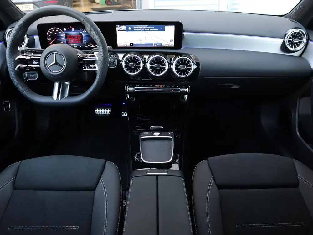 Mercedes-Benz A-Klasse 250 e Star Edition AMG Line Plus l Tr uit 2026, foto 15