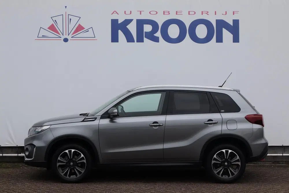 Suzuki Vitara 1.4 Boosterjet Style Smart Hybrid uit 2023, foto 2