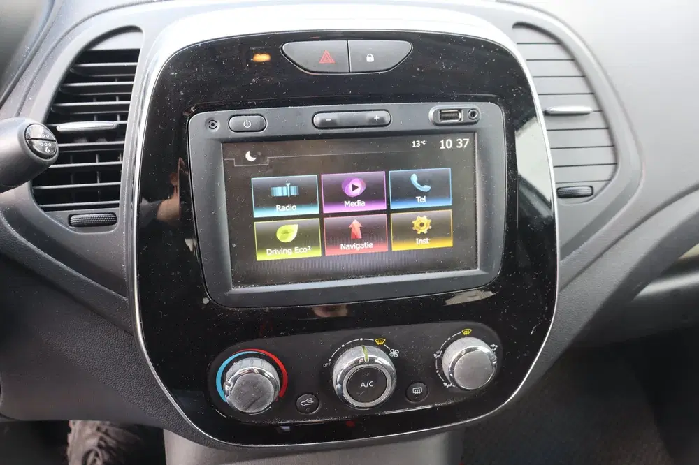 Renault Captur 0.9 TCe Limited uit 2019, foto 11