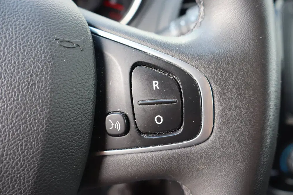 Renault Captur 0.9 TCe Limited uit 2019, foto 13