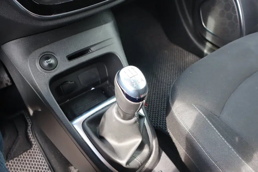 Renault Captur 0.9 TCe Limited uit 2019, foto 15