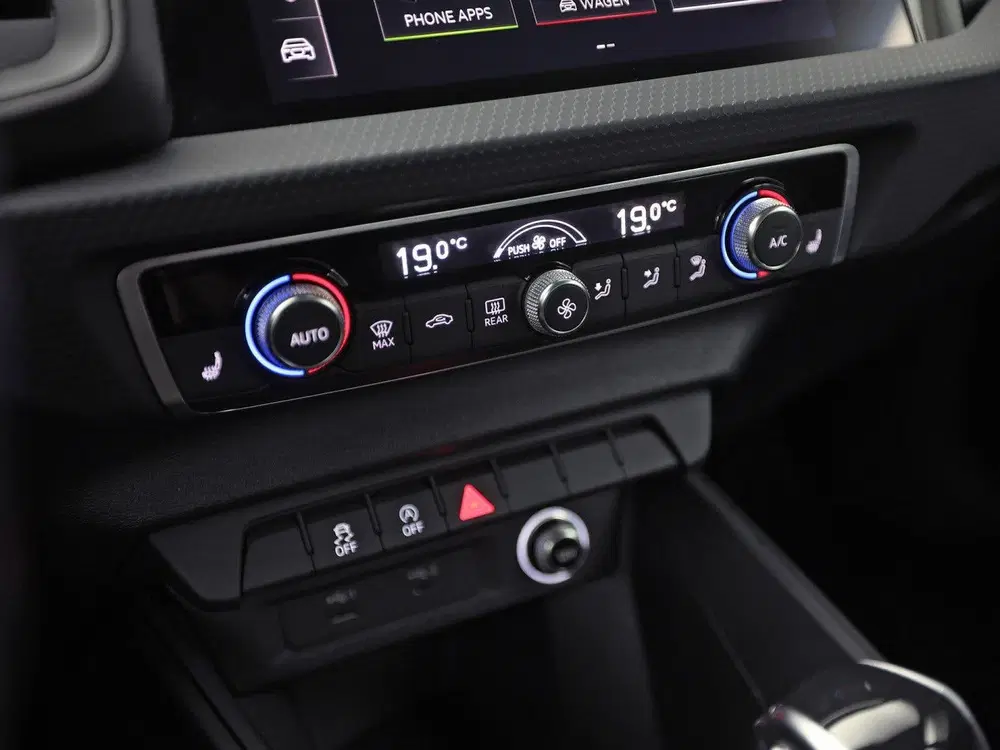 Audi A1 Sportback 30 TFSI Sport Automaat (APPLE CA uit 2019, foto 9