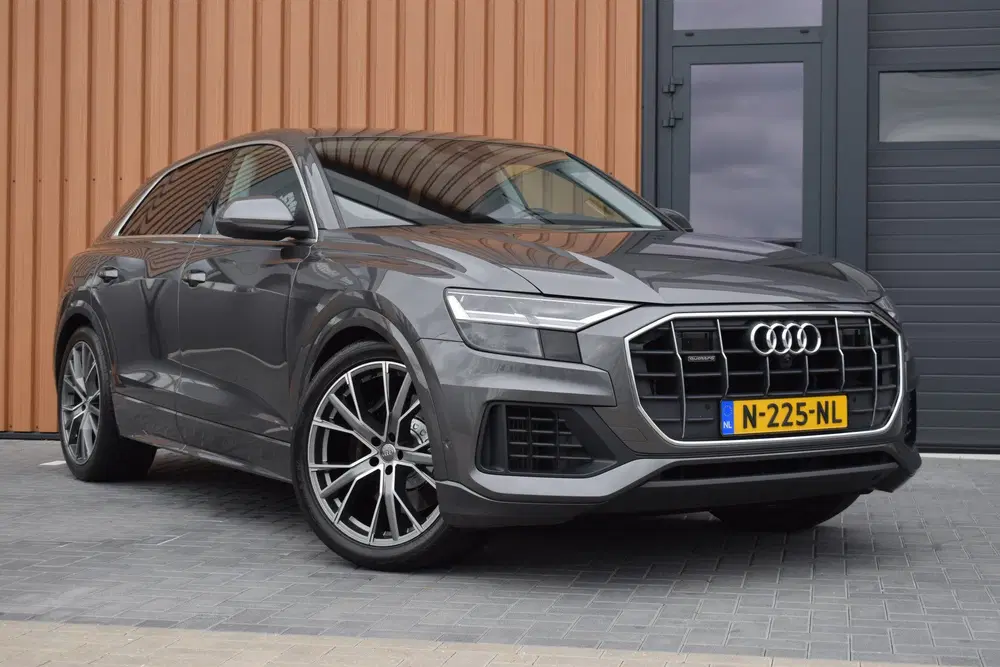 Audi Q8 55 TFSI e Quattro uit 2021, foto 5