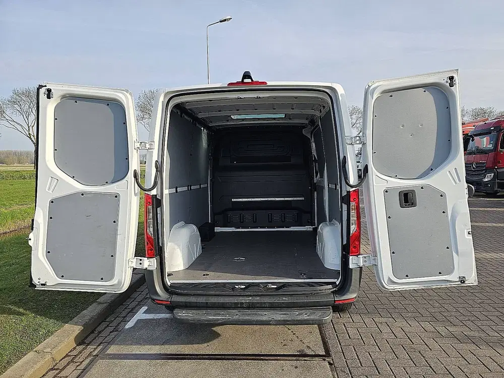 Mercedes-Benz Sprinter 314 L1H1 Automaat Mbux Airco Carplay uit 2019, foto 12