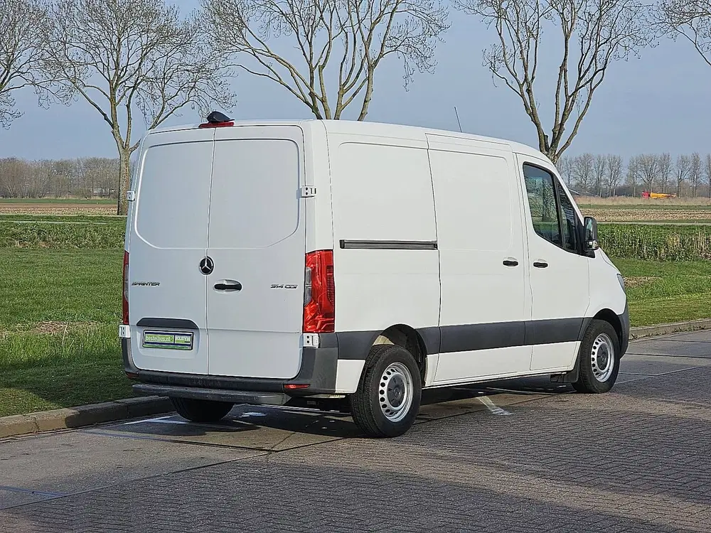 Mercedes-Benz Sprinter 314 L1H1 Automaat Mbux Airco Carplay uit 2019, foto 3