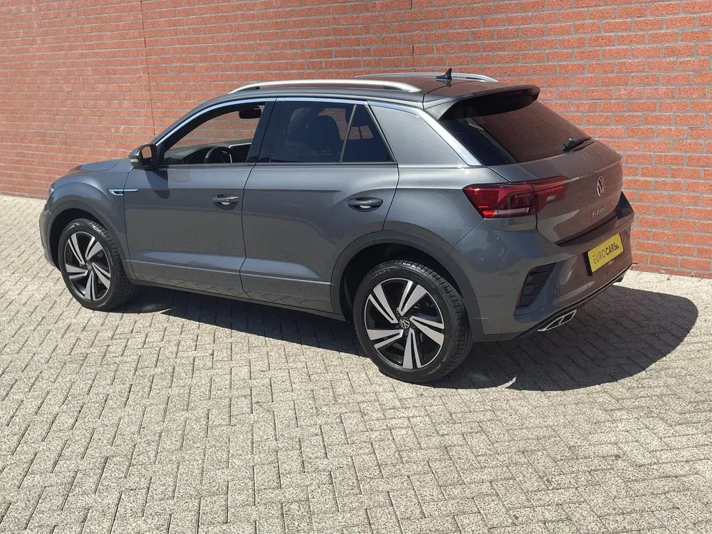 Volkswagen T-Roc 1.5 TSI 150pk DSG R-Line Navigatie Apple C uit 2023, foto 9