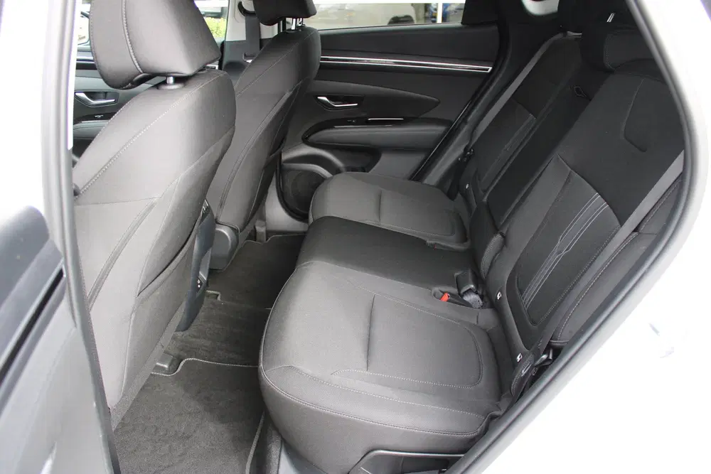 Hyundai TUCSON 1.6 T-GDI PHEV Comfort Smart 4WD uit 2023, foto 13