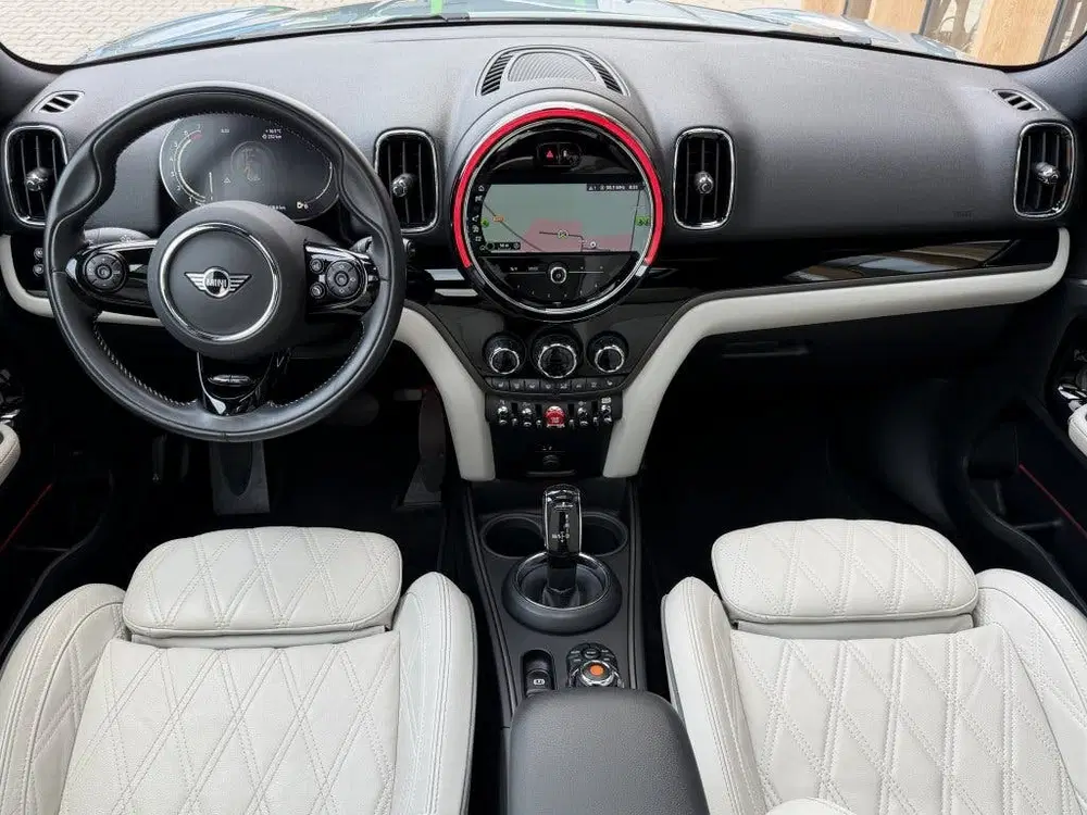 Mini Countryman 1.5 Cooper ALL4 Pano uit 2021, foto 3
