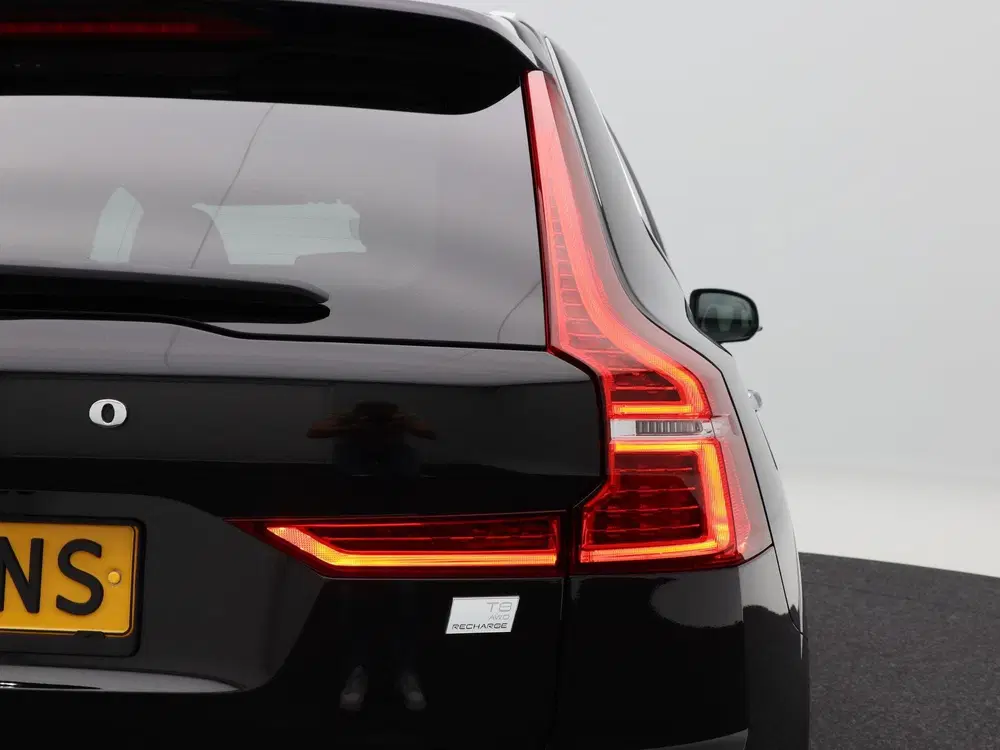 Volvo XC60 2.0 T8 455 Pk Plug-in hybrid AWD Plus Brig uit 2023, foto 14
