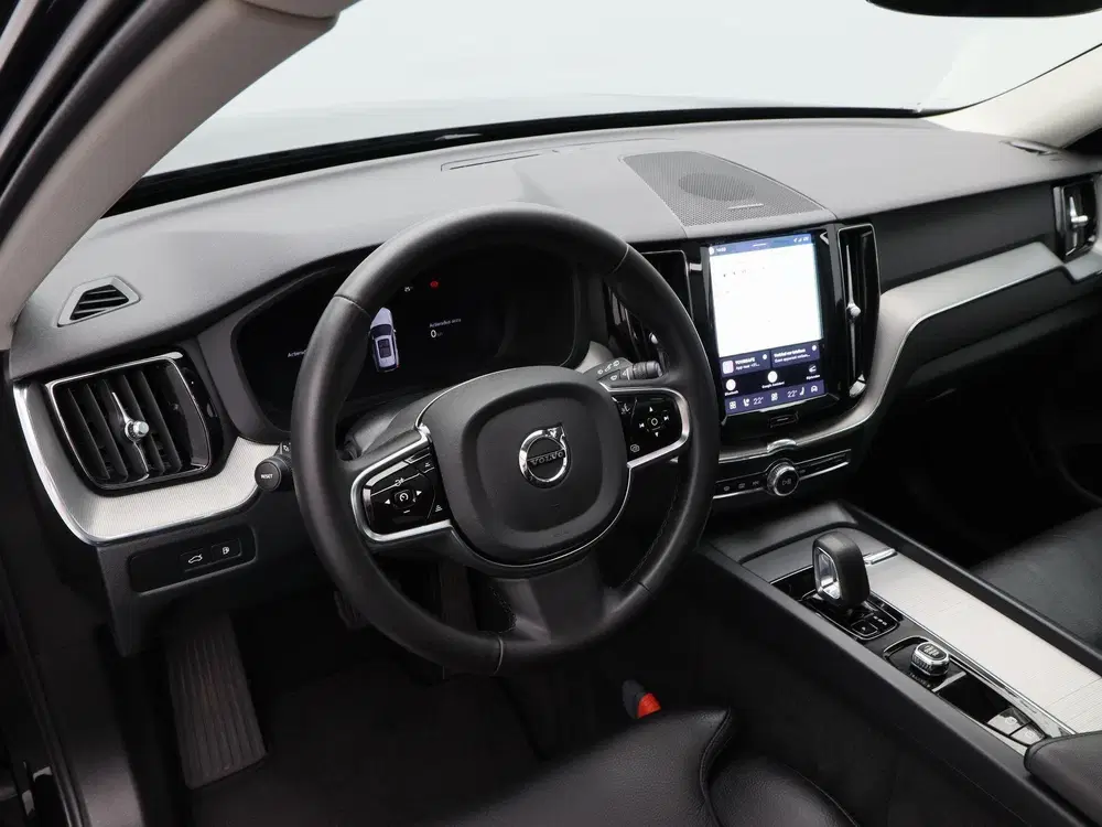 Volvo XC60 2.0 T8 455 Pk Plug-in hybrid AWD Plus Brig uit 2023, foto 3