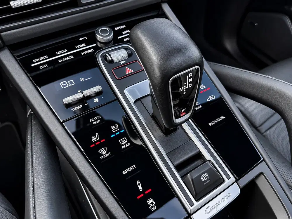 Porsche Cayenne 4.0 Turbo S E-Hybrid 680 PK Pano Softclose uit 2019, foto 9