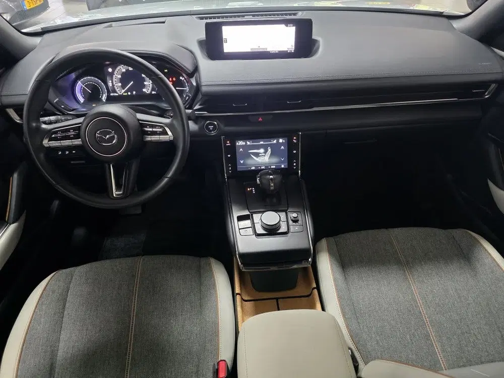 Mazda MX-30 e-SkyActiv 145 1st Edition uit 2020, foto 3