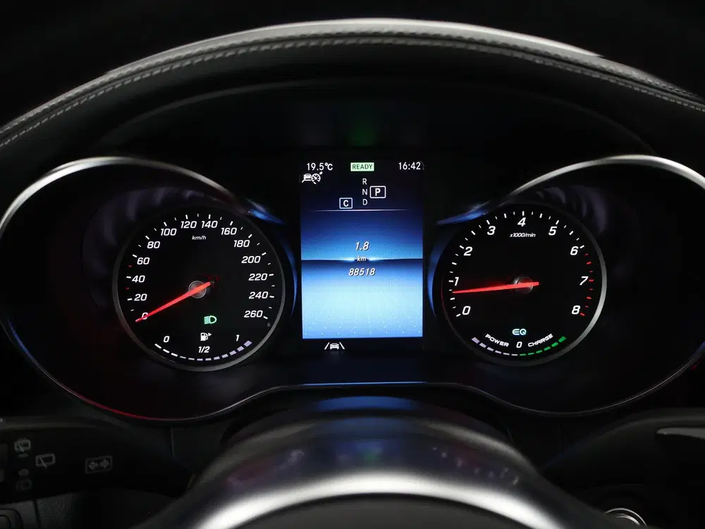 Mercedes-Benz GLC 200 4MATIC Business Solution AMG uit 2020, foto 12