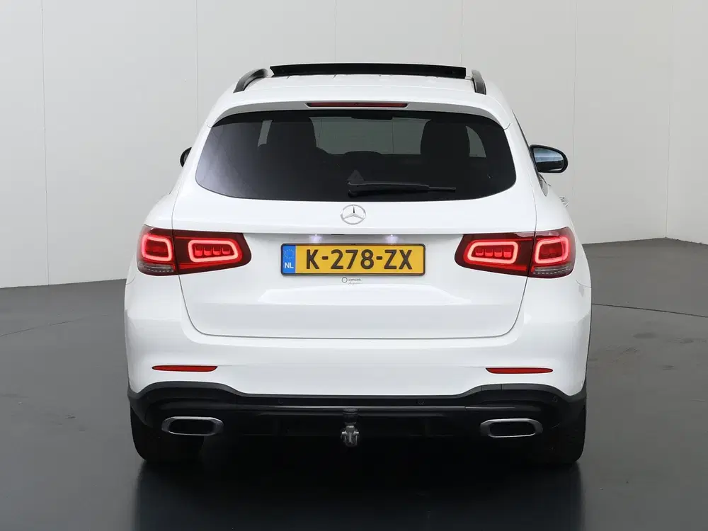 Mercedes-Benz GLC 200 4MATIC Business Solution AMG uit 2020, foto 4