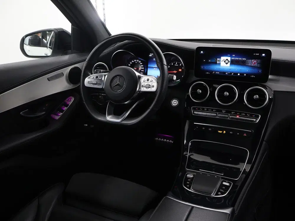 Mercedes-Benz GLC 200 4MATIC Business Solution AMG uit 2020, foto 9