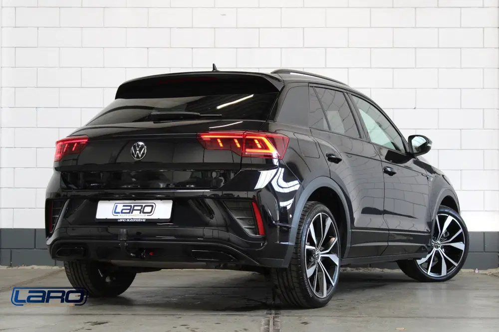 Volkswagen T-Roc 1.5 TSI 2x R-Line uit 2022, foto 2