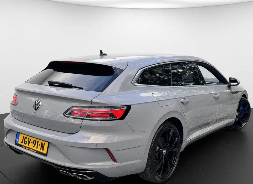 Volkswagen Arteon Shooting Brake 4Motion 2.0 TSI 320PK R-S uit 2022, foto 5