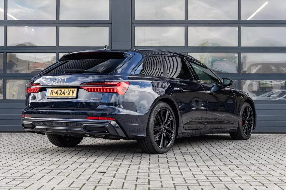Audi A6 55 TFSIe 367pk quattro Pro Line S Competit uit 2023, foto 2