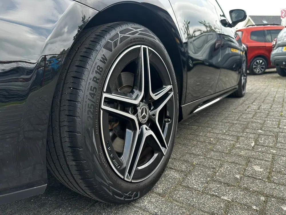 Mercedes-Benz A-Klasse 250 4MATIC AMG Premium Plus uit 2022, foto 6
