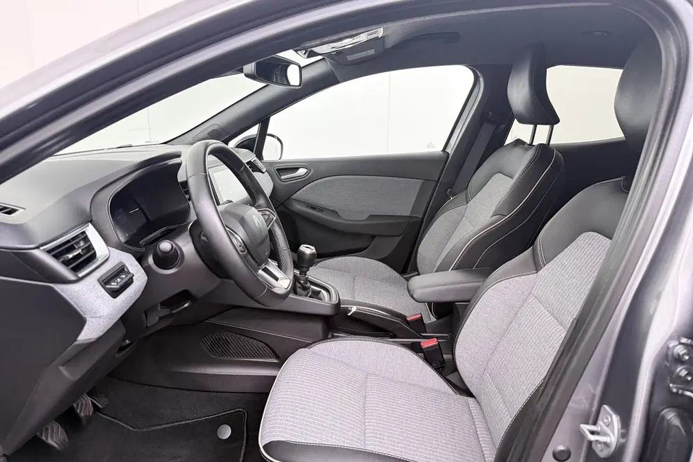 Renault Clio 1.0 TCe 90 GPF techno Camera Carplay Cruis uit 2024, foto 10