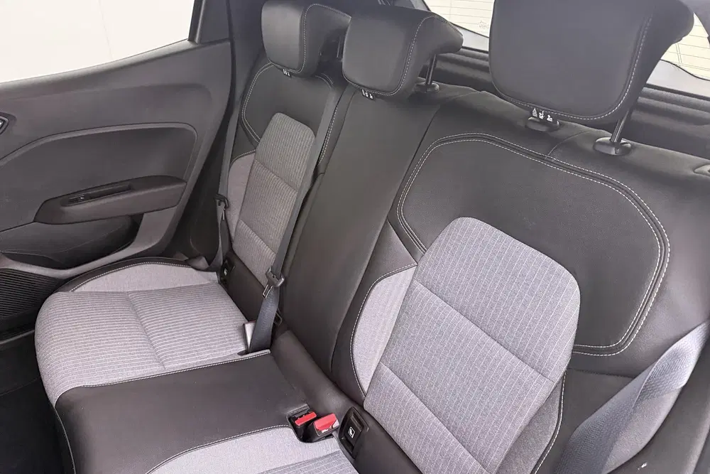 Renault Clio 1.0 TCe 90 GPF techno Camera Carplay Cruis uit 2024, foto 11