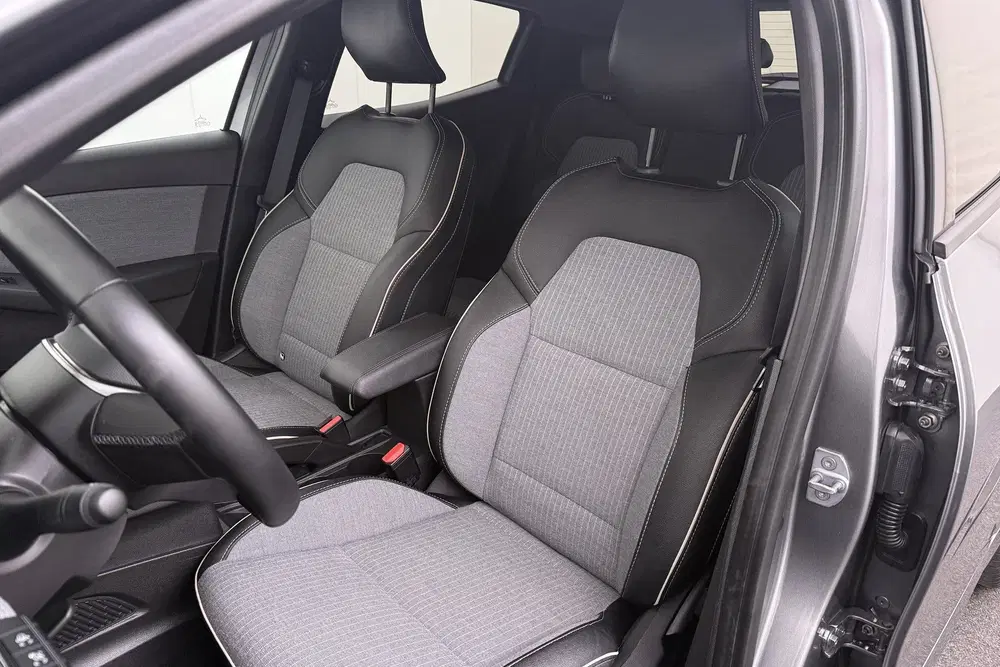 Renault Clio 1.0 TCe 90 GPF techno Camera Carplay Cruis uit 2024, foto 9