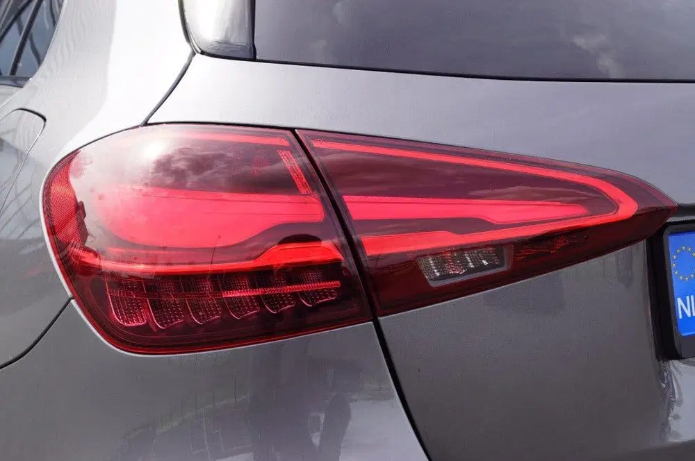 Mercedes-Benz A-Klasse 200 AMG LINE uit 2023, foto 12