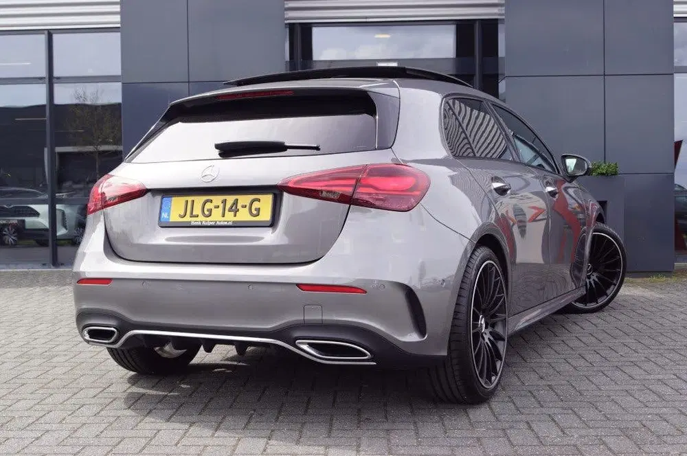 Mercedes-Benz A-Klasse 200 AMG LINE uit 2023, foto 9