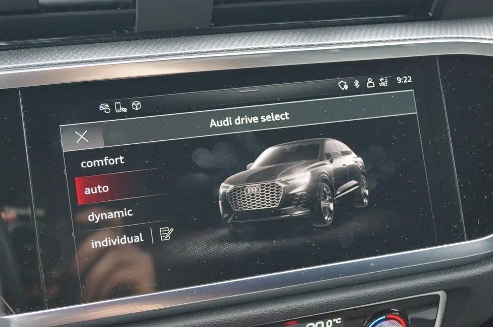 Audi Q3 45 TFSI-e S-Line uit 2021, foto 14