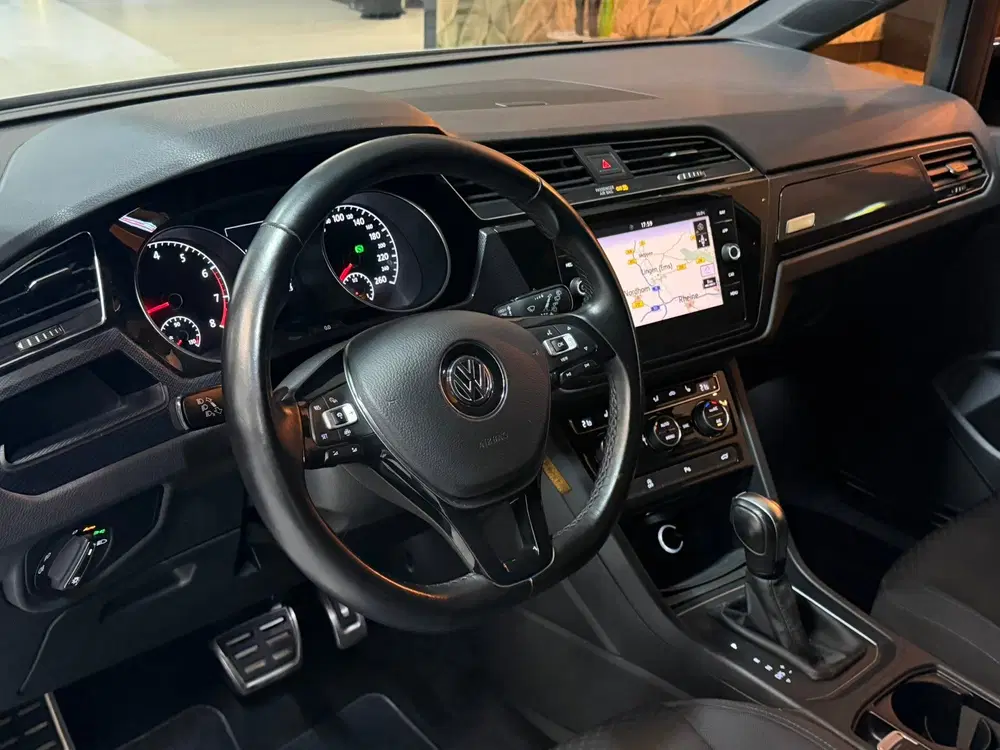 Volkswagen Touran 1.5 TSI United Garantie uit 2020, foto 4