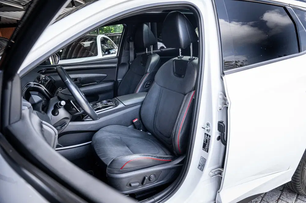 Hyundai TUCSON 1.6 T-GDI HEV Premium uit 2021, foto 12