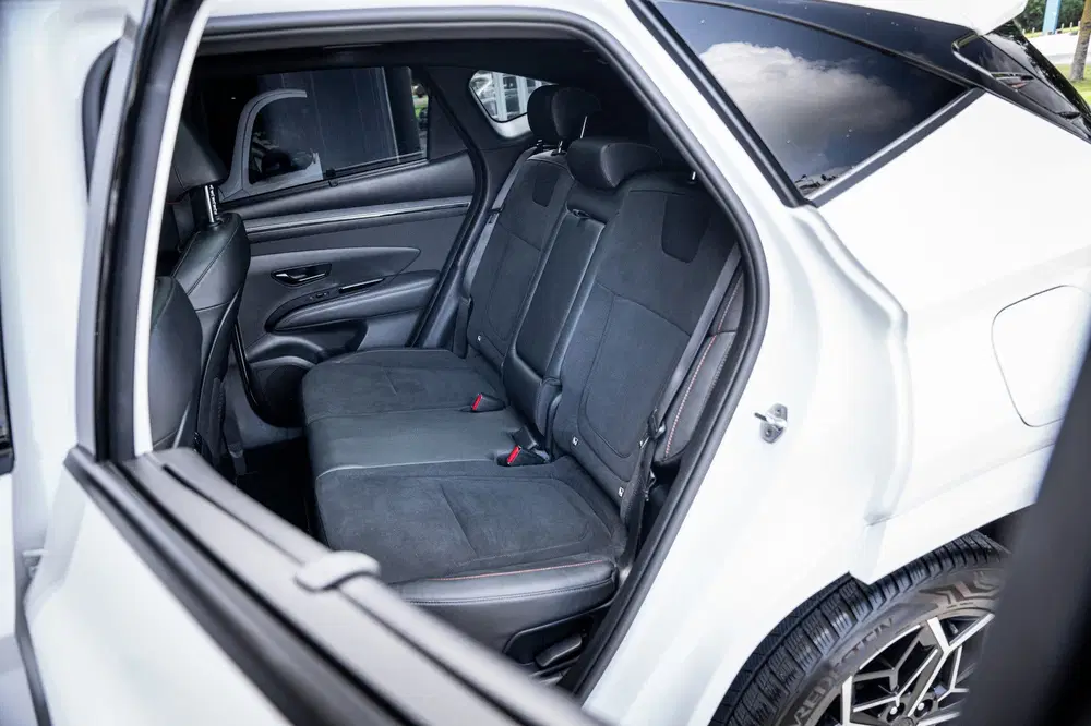 Hyundai TUCSON 1.6 T-GDI HEV Premium uit 2021, foto 15