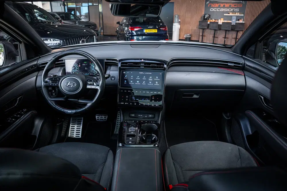 Hyundai TUCSON 1.6 T-GDI HEV Premium uit 2021, foto 2