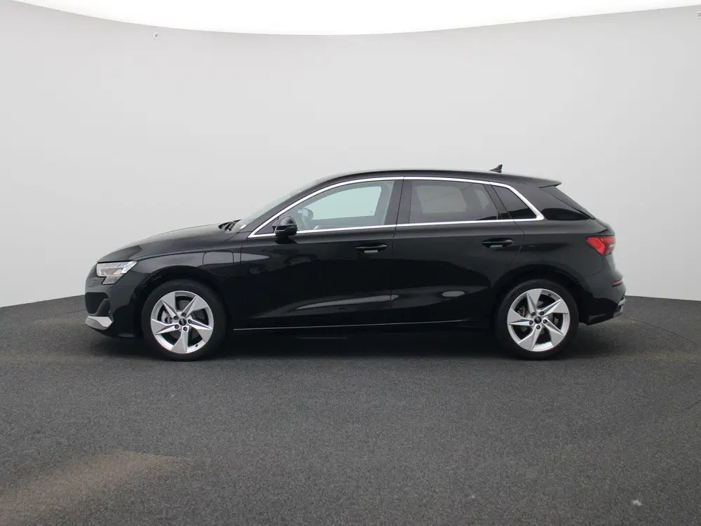 Audi A3 40 TFSI e Advanced edition 204 PK uit 2025, foto 4