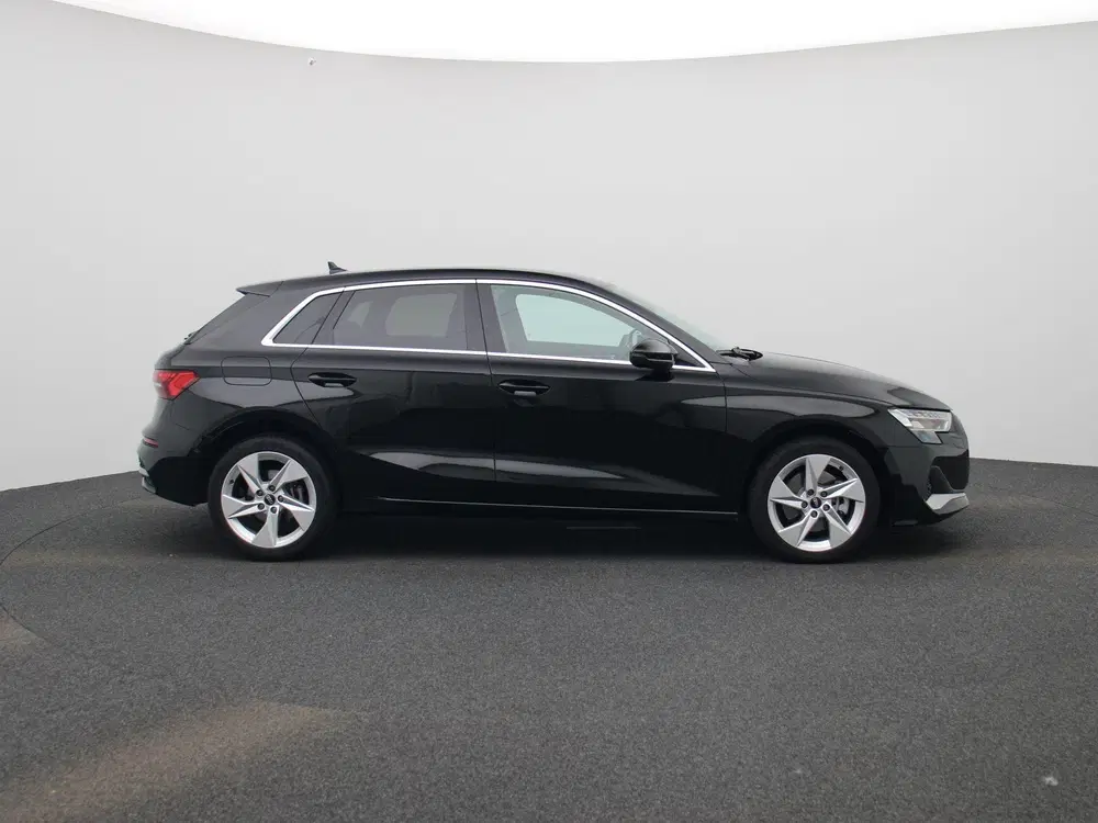 Audi A3 40 TFSI e Advanced edition 204 PK uit 2025, foto 6