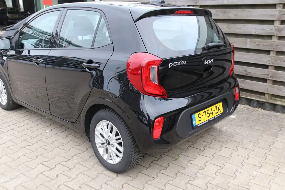 Kia Picanto 1.0 DPi DynamicLine uit 2023, foto 5
