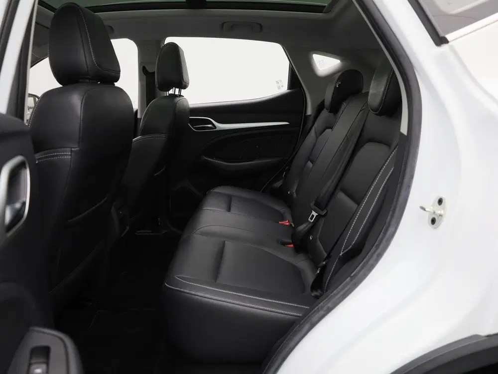 MG ZS EV Luxury 45 kWh uit 2021, foto 12