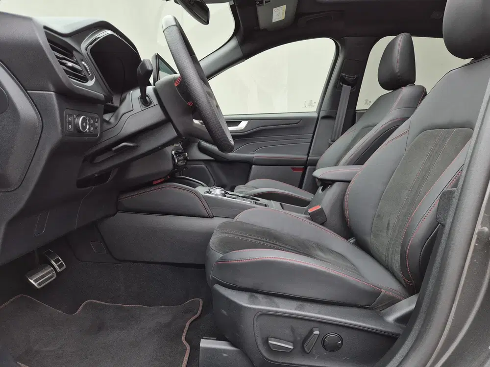 Ford Kuga 2.5 PHEV ST-Line X uit 2026, foto 11