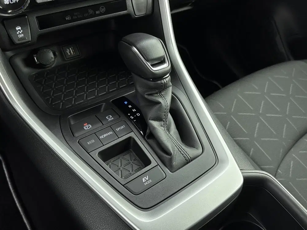 Toyota RAV 4 2.5 Hybrid Dynamic uit 2024, foto 10