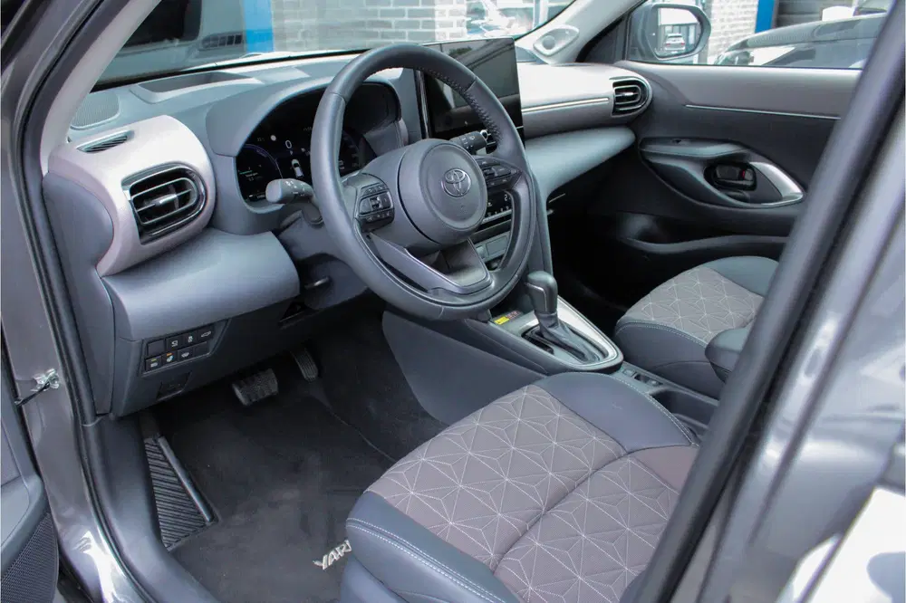 Toyota Yaris Cross 1.5 Hybrid 130 Executive uit 2025, foto 4