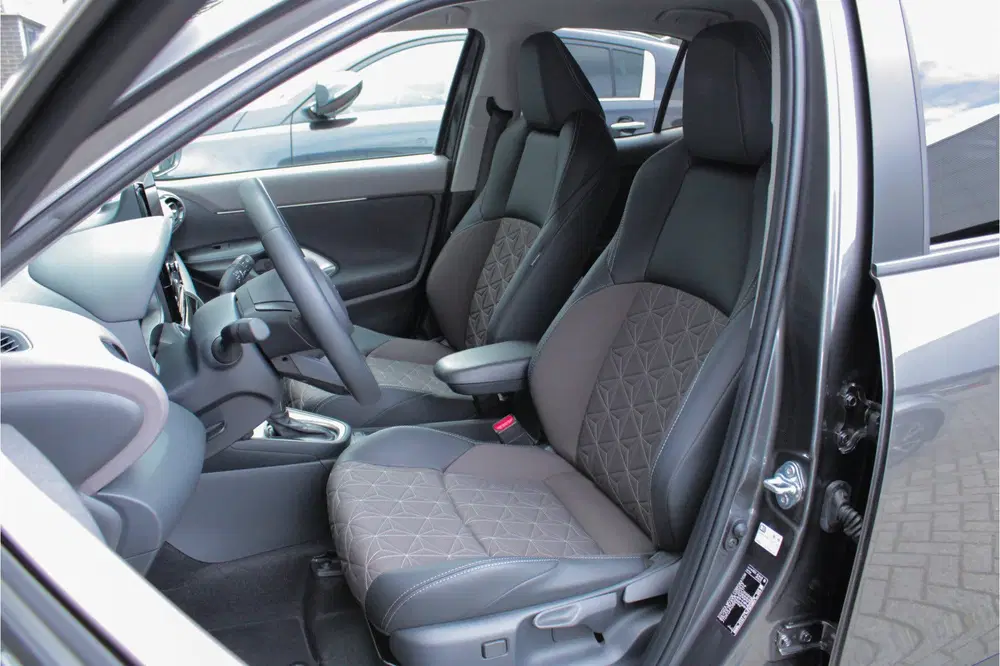 Toyota Yaris Cross 1.5 Hybrid 130 Executive uit 2025, foto 9